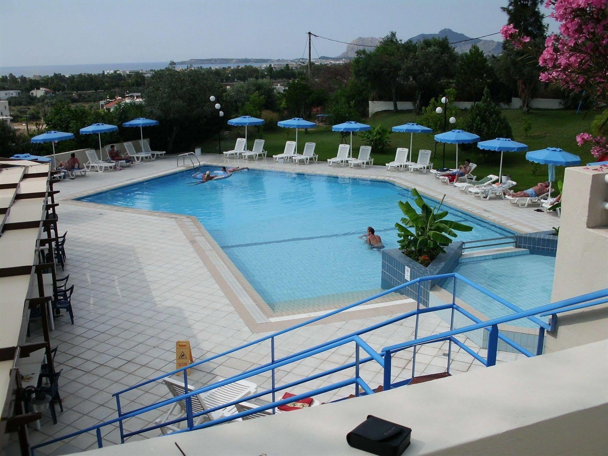 Iris Hotel Афанту Экстерьер фото