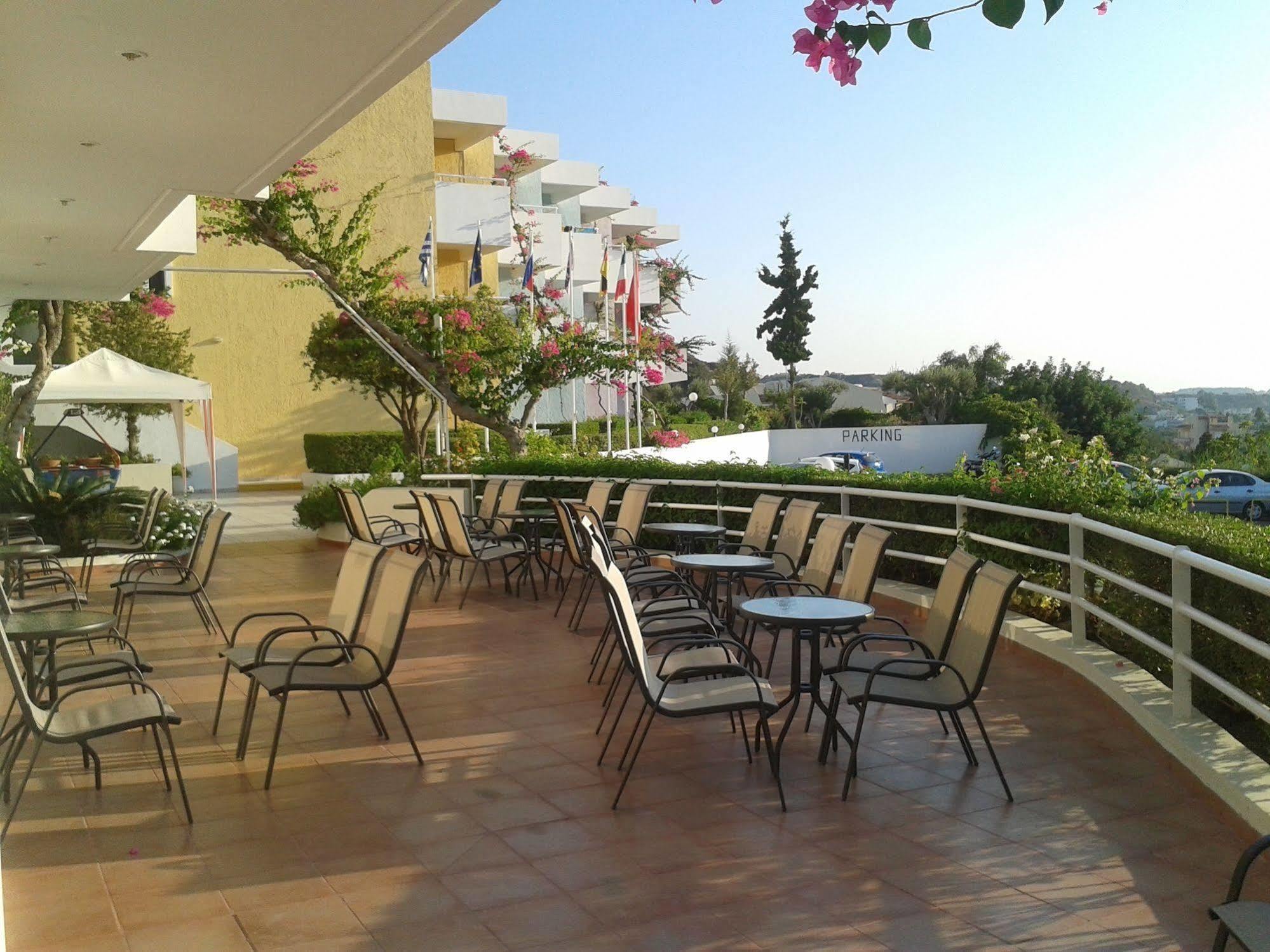 Iris Hotel Афанту Экстерьер фото